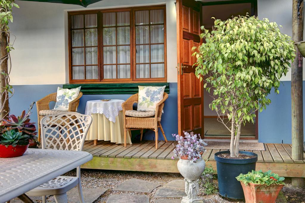 Outeniqua Travel Lodge George Exterior foto